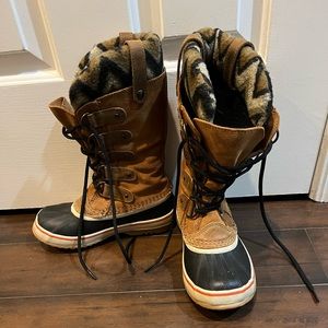 Sorel winter boots. Good condition.